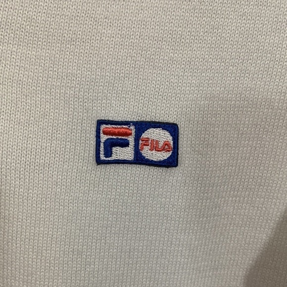 Fila 1990’s Preppy V-Neck Looks by Sleeve White, coral, & blue size XS - Picture 2 of 8